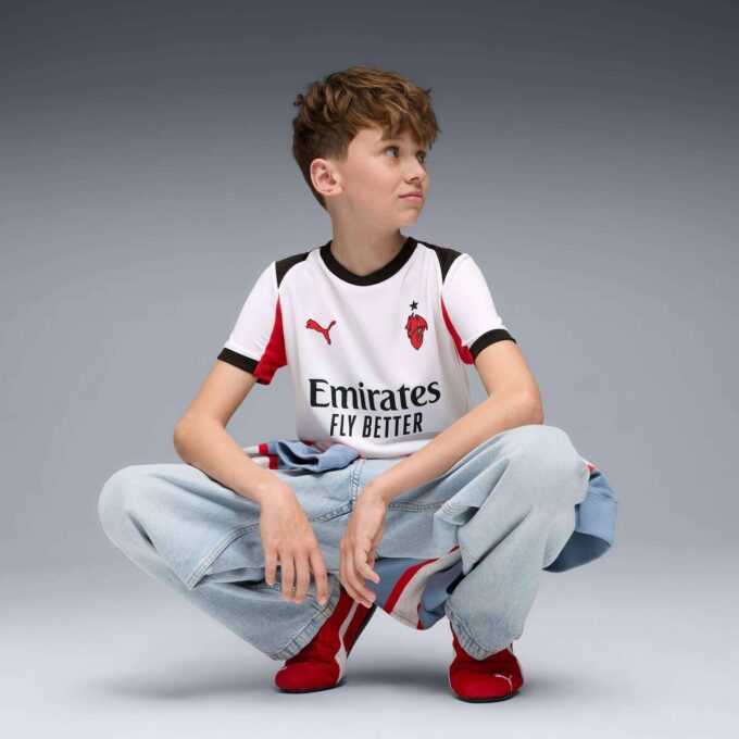 AC Milan 25/26 Deplasman Replika Büyük Çocuk Futbol Forması AC Milan 25/26 Deplasman Replika Büyük Çocuk Futbol Forması