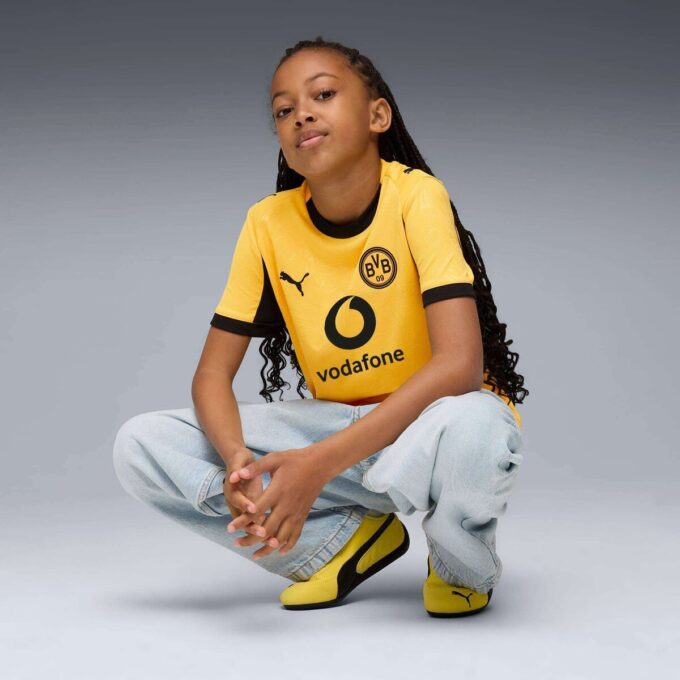 Borussia Dortmund 25/26 Replica Kupası Büyük Çocuk Futbol Forması Borussia Dortmund 25/26 Replica Kupası Büyük Çocuk Futbol Forması