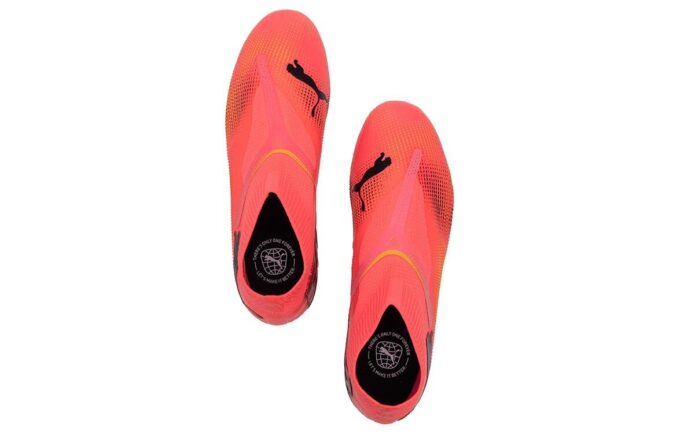 Future 7 Match + Bağcıksız MG Futbol Ayakkabısı “Pembe”