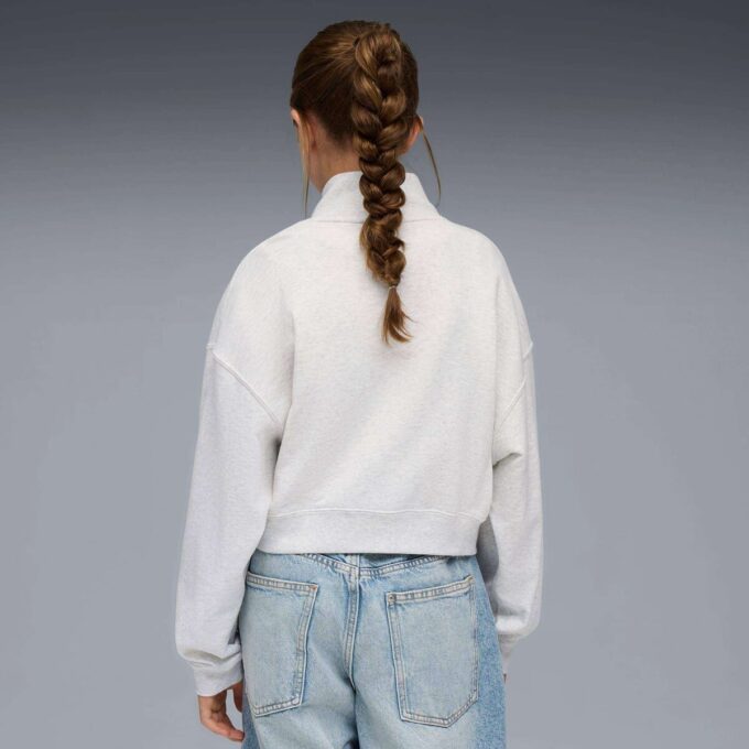 Gardırop Temelleri Büyük Çocuklar İçin Yuvarlak Yaka Sweatshirt Gardırop Temelleri Büyük Çocuklar İçin Yuvarlak Yaka Sweatshirt
