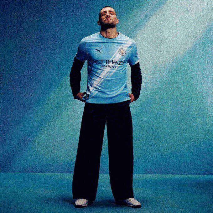 Manchester City 25/26 Ev Replika Erkek Futbol Forması Manchester City 25/26 Ev Replika Erkek Futbol Forması