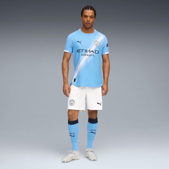 Manchester City 25/26 Orijinal Erkek Futbol Forması Manchester City 25/26 Orijinal Erkek Futbol Forması