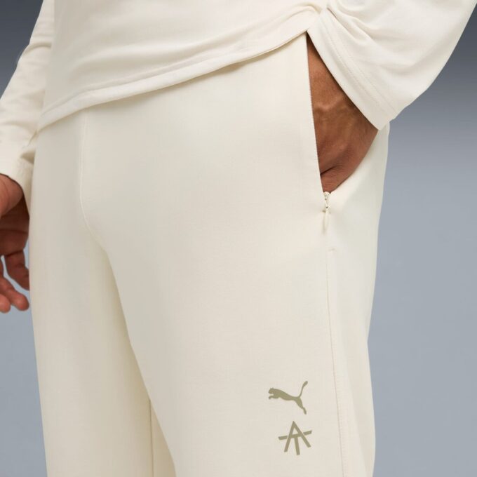 PUMA x ALEX TOUSSAINT Erkek Antrenman Pantolonu PUMA x ALEX TOUSSAINT Erkek Antrenman Pantolonu