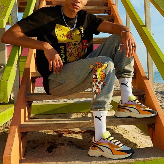 PUMA x BRITTO Unisex Baskılı Yuvarlak Yaka Siyah