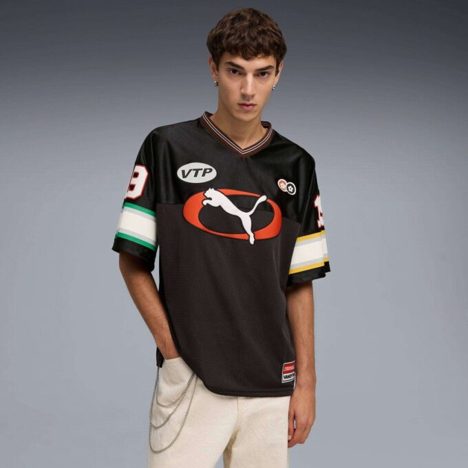 PUMA x VANDYTHEPINK Kısa Kollu Forma PUMA x VANDYTHEPINK Kısa Kollu Forma