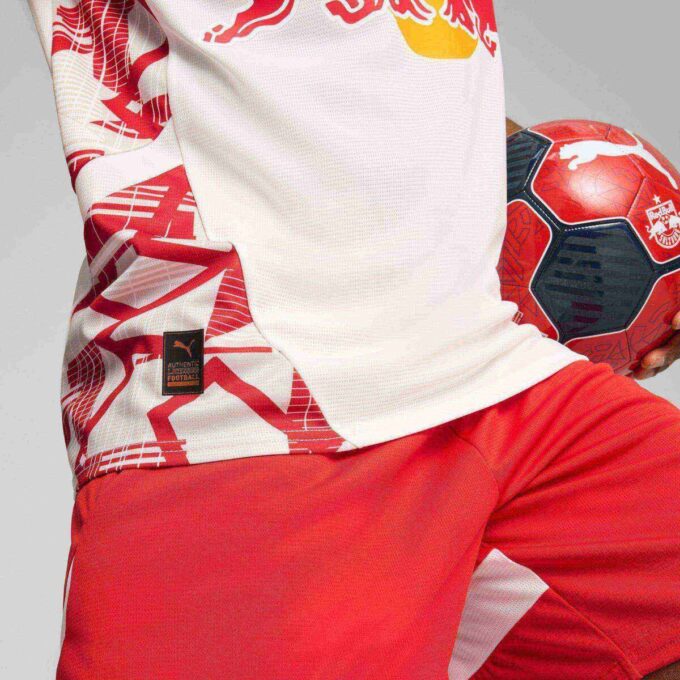 RB Salzburg 24/25 Erkek Replika İç Saha Futbol Forması