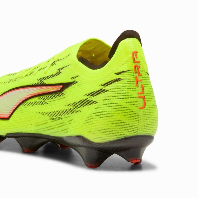 ULTRA 6 CARBON Erkek Sert Zemin Futbol Kramponları ULTRA 6 CARBON Erkek Sert Zemin Futbol Kramponları