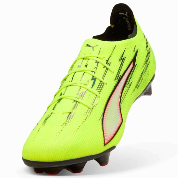 ULTRA 6 CARBON Erkek Sert Zemin Futbol Kramponları ULTRA 6 CARBON Erkek Sert Zemin Futbol Kramponları