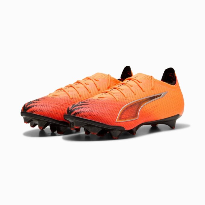 ULTRA 6 CARBON Sert Zemin Futbol Kramponları ULTRA 6 CARBON Sert Zemin Futbol Kramponları