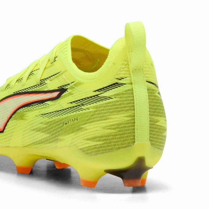 ULTRA 6 PRO Çocuk Sert/Yapay Zemin Futbol Kramponları ULTRA 6 PRO Çocuk Sert/Yapay Zemin Futbol Kramponları