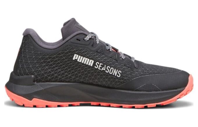 (WMNS) Fast-Trac Nitro GTX “Black Fire Orchid”