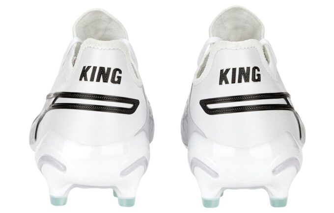 (WMNS) King Ultimate FG AG “Parlaklık”