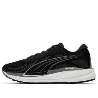 (WMNS) Magnify Nitro Knit “Siyah Beyaz”