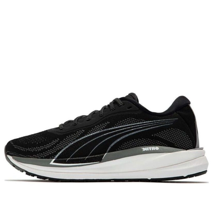 (WMNS) Magnify Nitro Knit “Siyah Beyaz”