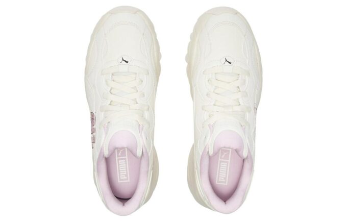 (WMNS) Pulsar Wedge Logosu “Beyaz Pembe”yi Çalıyor