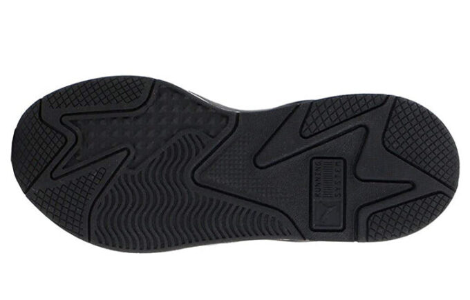 (WMNS) RS-X “Black White”ı Yeniden Keşfediyor