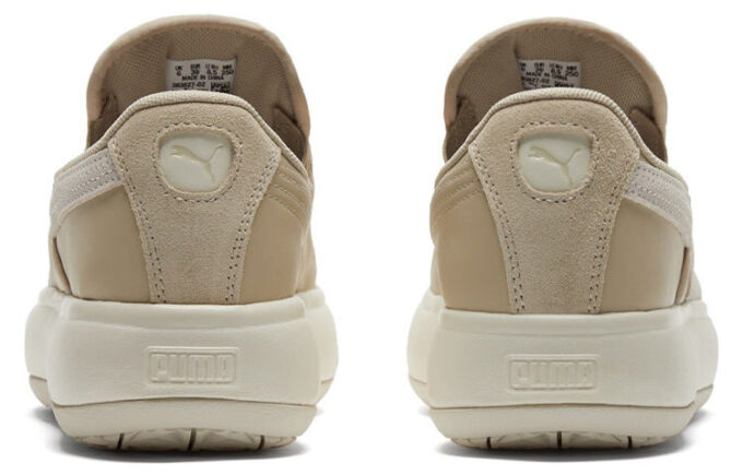 (WMNS) Süet Mayu Slip-on Spor Ayakkabı Fildişi