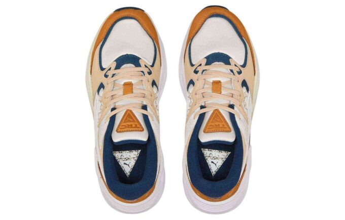 (WMNS) TRC Mira “İç Hatlar”