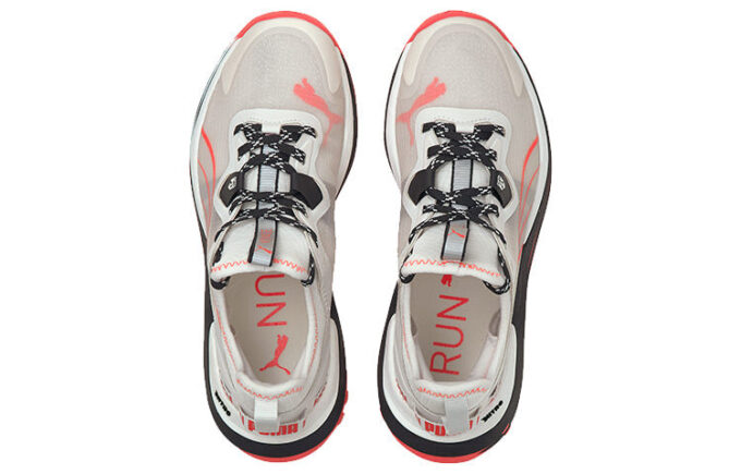 (WMNS) Voyage Nitro “Nimbus Cloud Sunblaze”